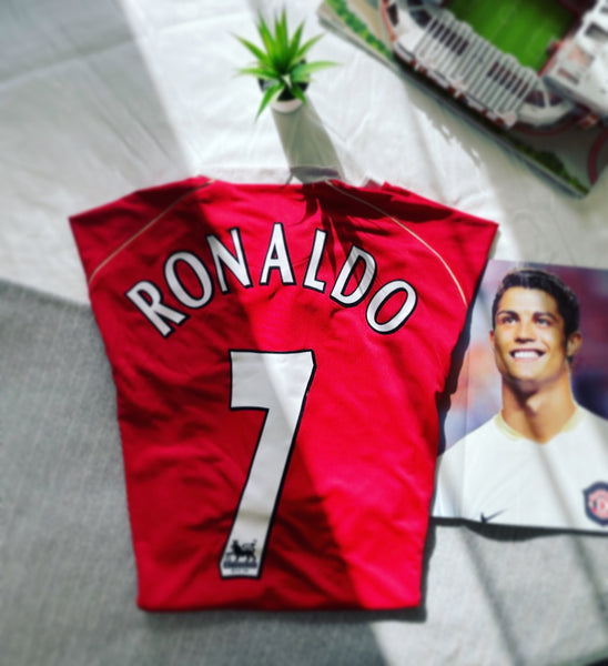 2006-07 Manchester United Home Shirt Ronaldo #7 | Good | Large