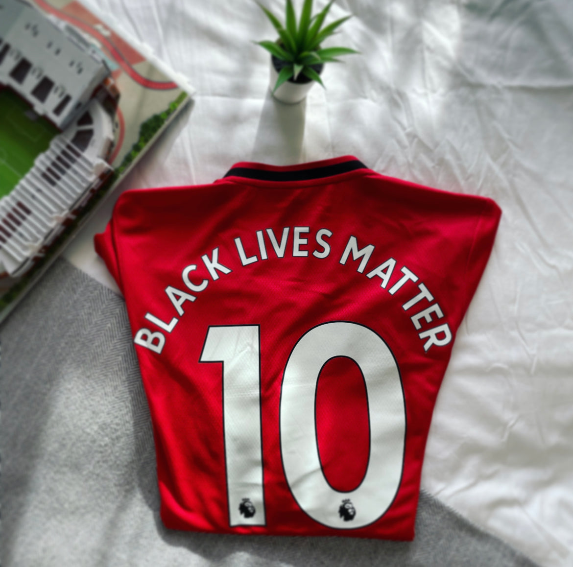 2019-20 Manchester United Home 'Black Lives Matter' Longsleeve Shirt | Rashford #10 | Mint | Medium