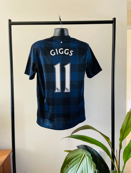 2013-14 Manchester United Away Shirt Giggs #11 | Very Good | Medium