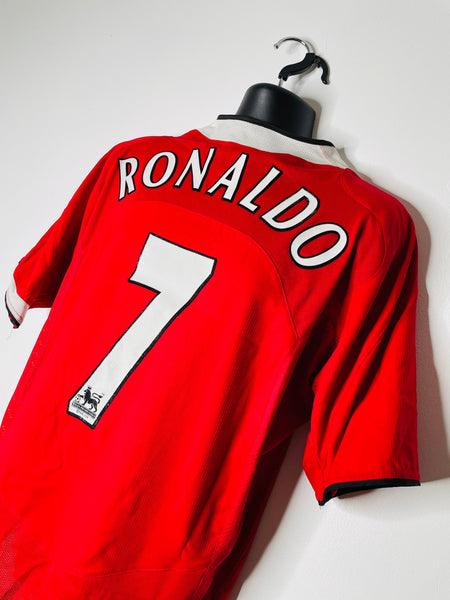 2004-06 Manchester United Home Shirt | Ronaldo #7 | Very Good | Medium
