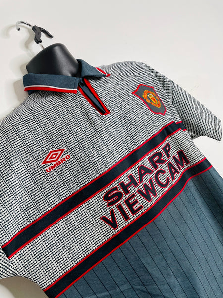 1995-96 Manchester United Away Shirt Cantona #7 | Mint | L