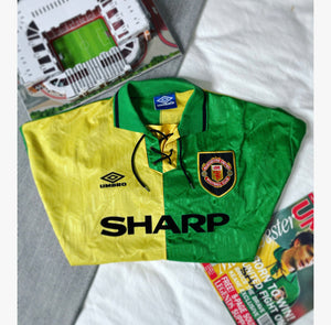 1992-94 Manchester United Third Shirt Cantona #7 | Very Good | XL
