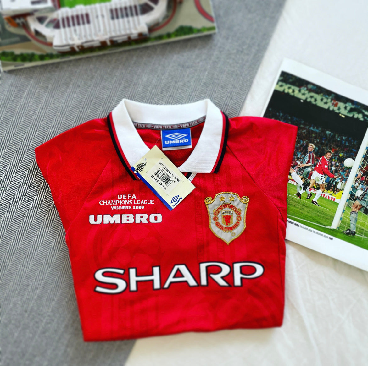 BNWT 1997-99 Manchester United European ‘Treble’ Shirt | BNWT | M