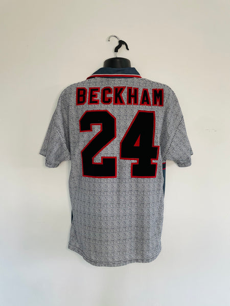 1995-96 Manchester United Away Shirt | Beckham #24 | Mint | L