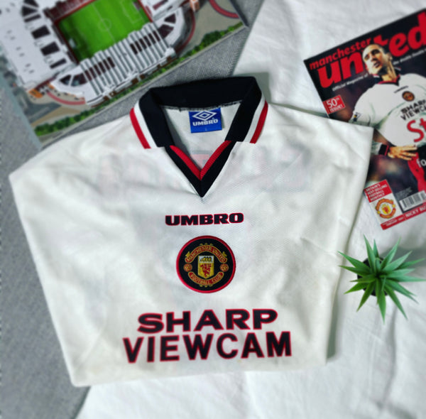 1996-97 Manchester United Away Shirt Cantona #7 | Very Good | L