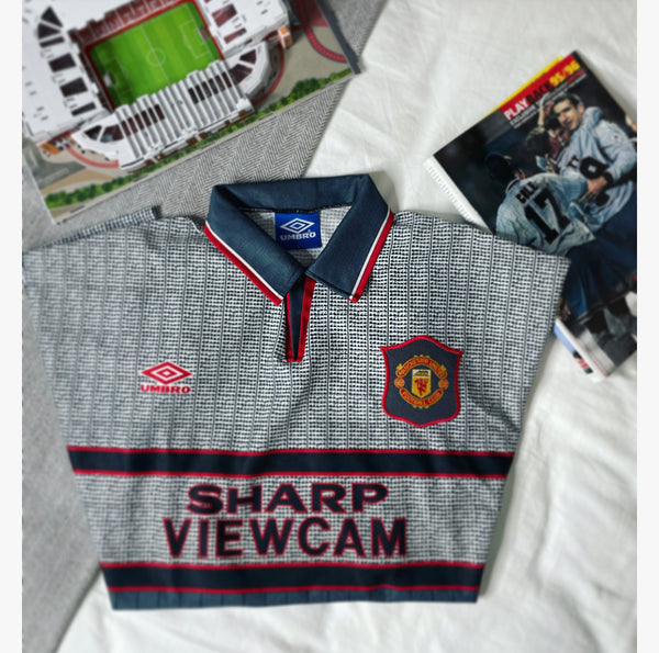 1995-96 Manchester United Away Shirt Cantona #7 | Very Good | M