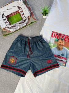 1995-96 Manchester United Away Shorts | Very Good | 30"