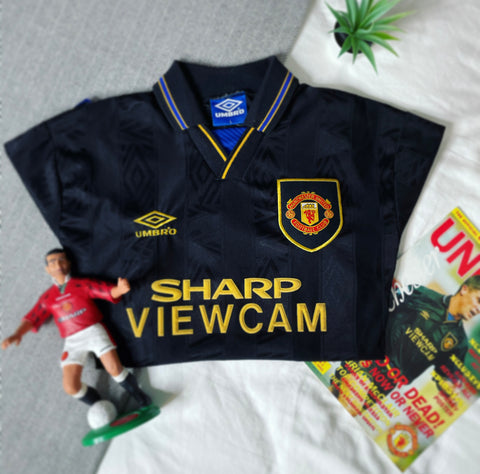 1993-95 Manchester United Away Shirt Cantona #7 | Good | M