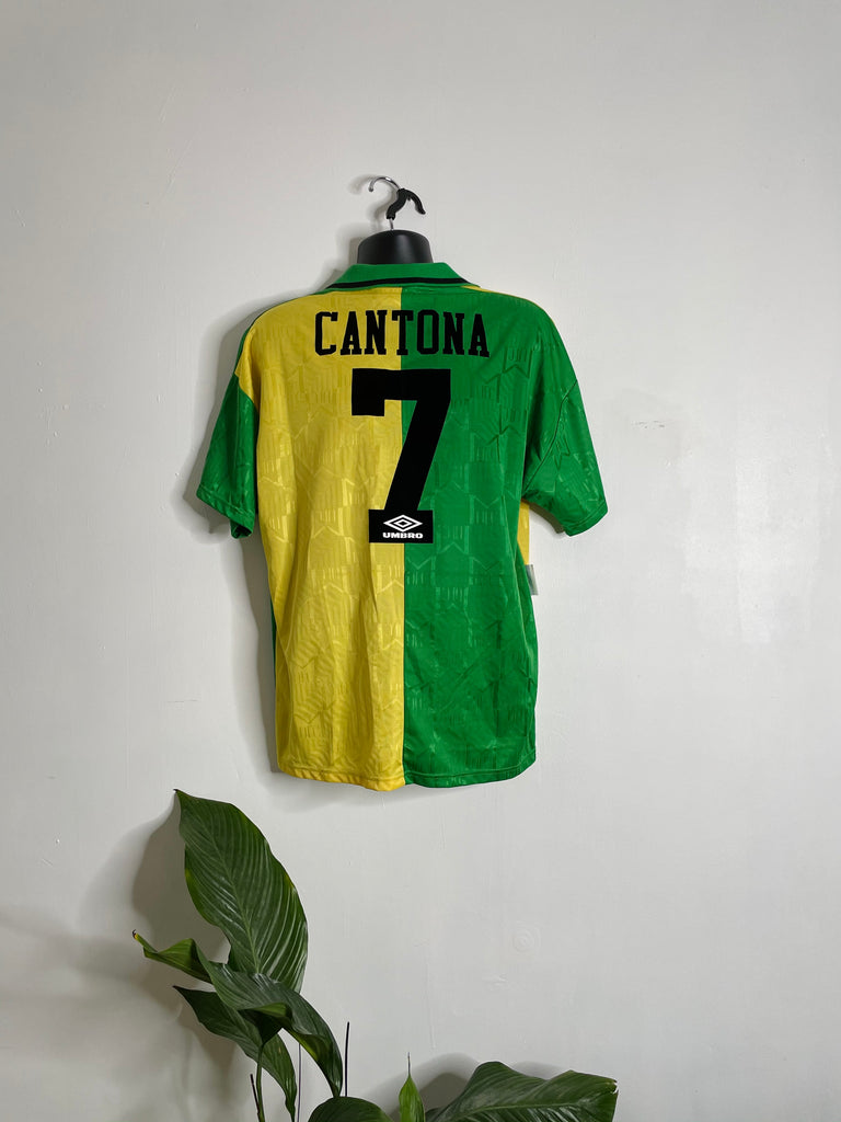 United Football Supporters Manchester Le King CANTONA 7 T-Shirt United Football Supporters Manchester Le King CANTONA 7 T-Shirt