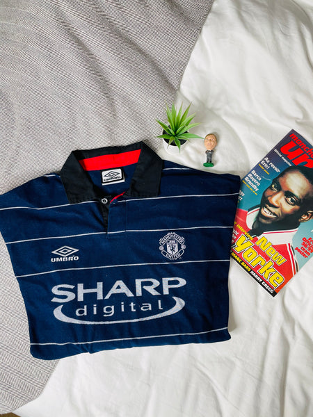 1999-00 Manchester United Away Longsleeve | Beckham #7 | Very Good | L